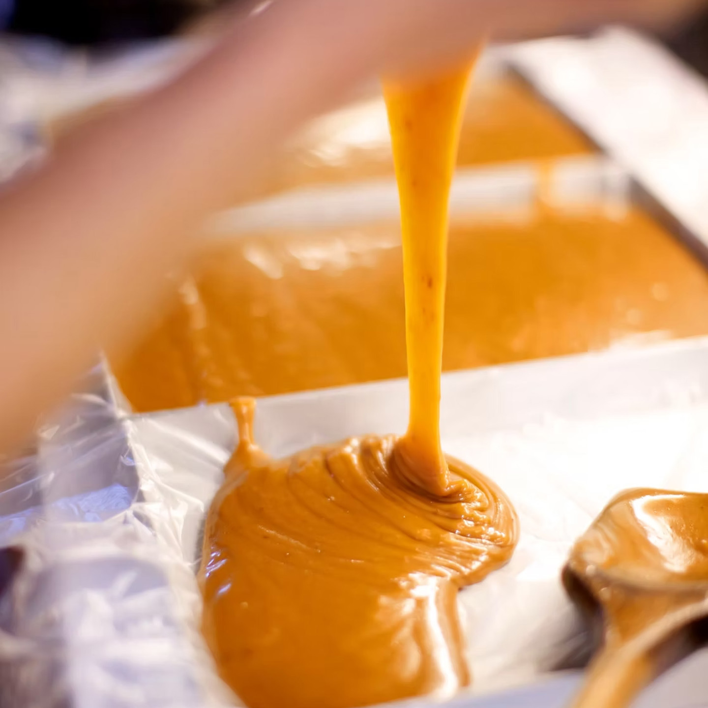 Pouring Sues Fudge 2 (1)