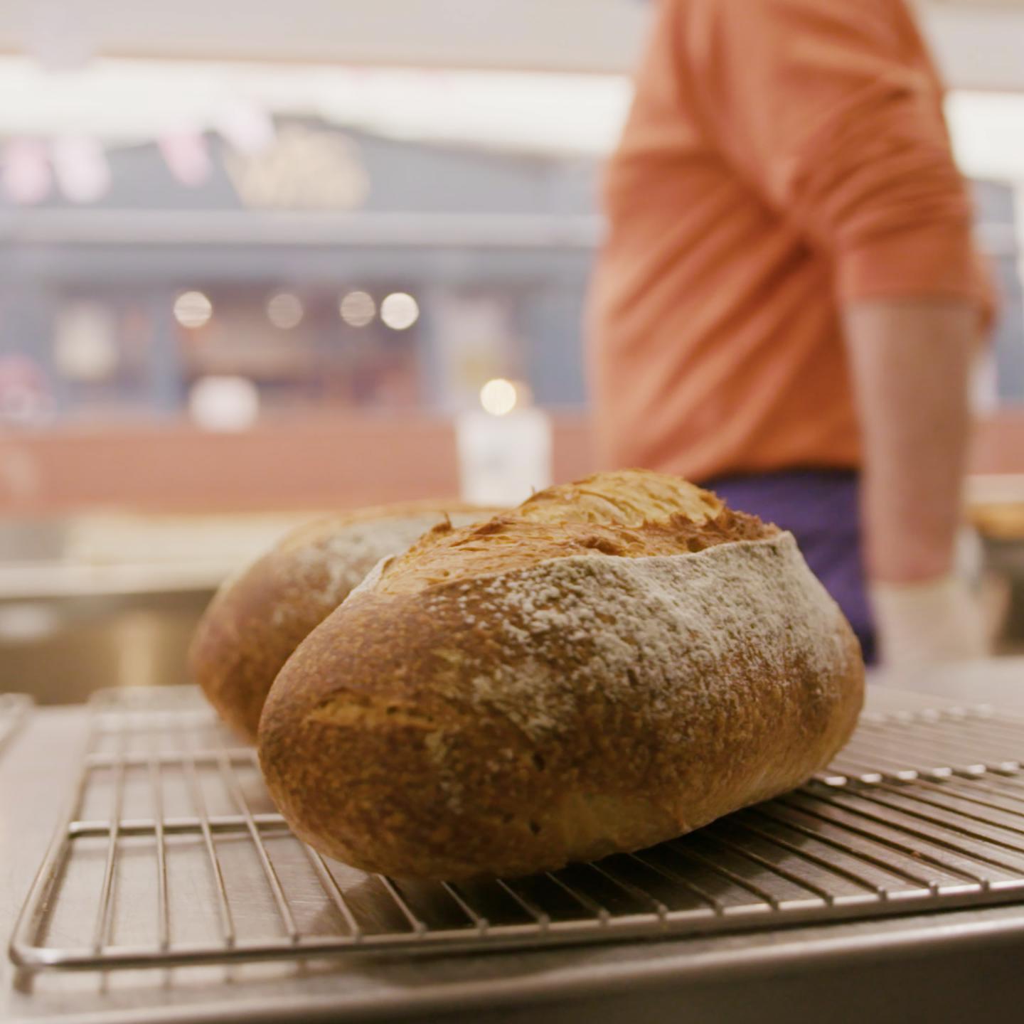 VIENNA BAKERY .00 01 30 22.Still018 (1)